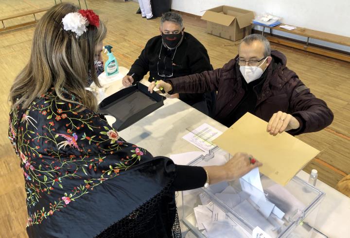 Eleccions al Parlament de Catalunya . Eix