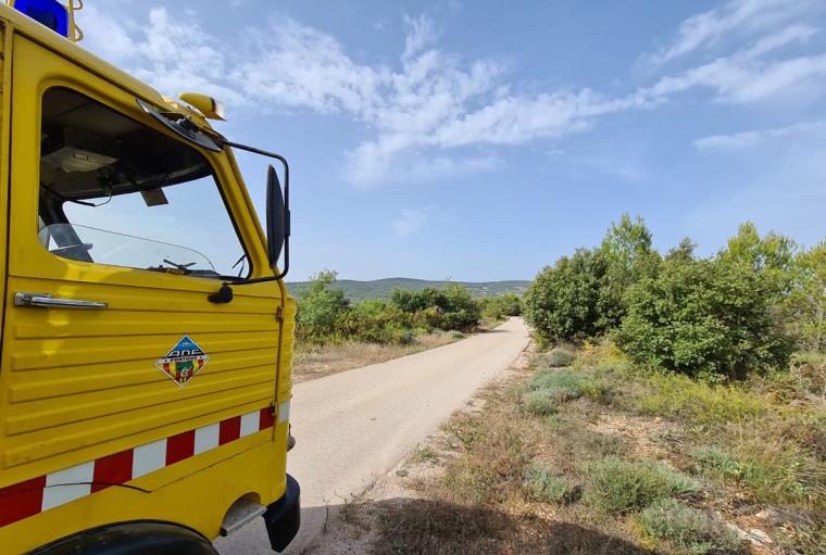 Els ADF fent tasques de prevenció i control de camins i boscos. Eix