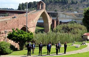 Els alcaldes de Terrassa, Sabadell, Mataró, Rubí, Vilanova i la Geltrú, Granollers, Mollet del Vallès, Vilafranca del Penedès i Martorell 