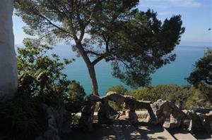 Els arranjaments al camí de les Basses a la Trinitat permetrà assegurar el pas dels vehicles de vigilància a Sitges. Ajuntament de Sitges