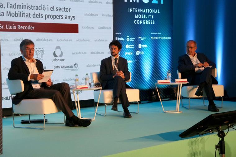 Els ex consellers Lluís Recoder, Damià Calvet i Felip Puig durant l'International Mobility Congress, el 21 de setembre del 2021. ACN