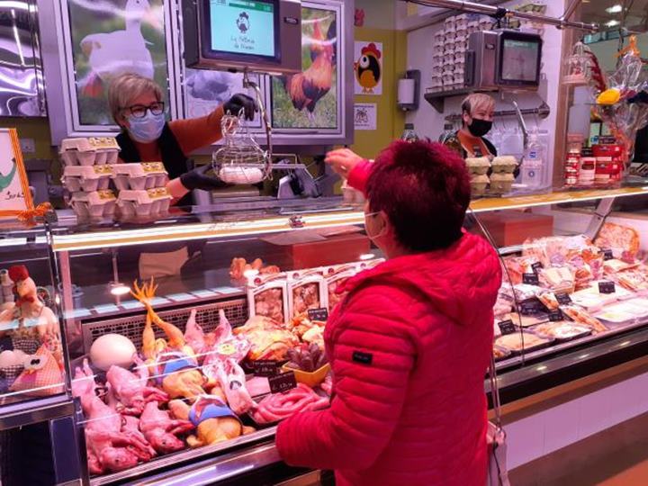 Els mercats municipals de Vilanova i la Geltrú impulsen la campanya per reduir els residus 'Mou-te pel zero'. Ajuntament de Vilanova