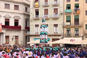 Els Verds coronen el primer 4 de 8 de la represa castellera en la diada del Mercadal de Reus