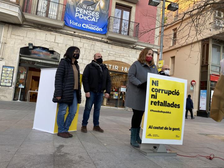 ERC Alt Penedès situa el pla per la recuperació amb enfortir els serveis públics i rebutja les retallades i la corrupció. ERC