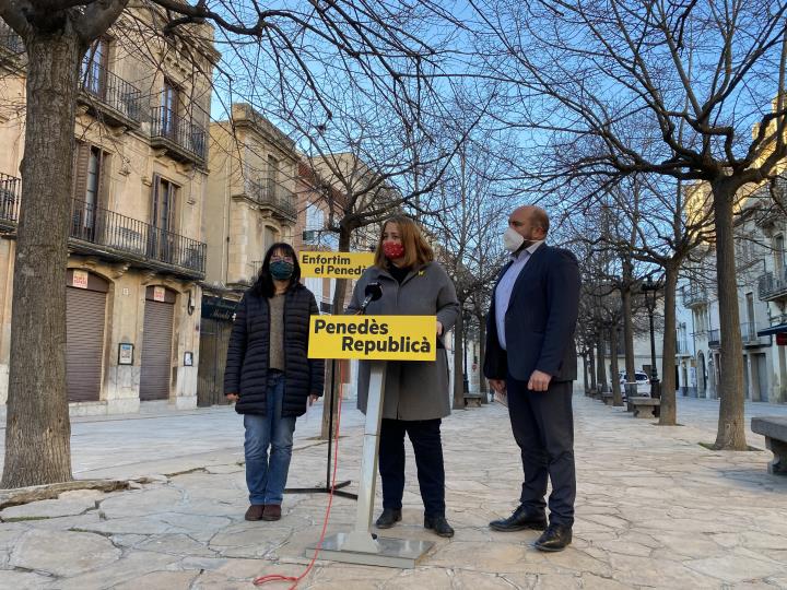 Esquerra retreu al PSC la seva indefinició sobre el Quart Cinturó i la seva deixadesa en la defensa de l'Alt Penedès. ERC