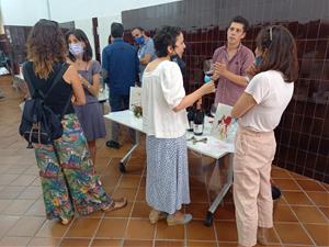 Ferran Centelles tanca el curs de Presentació de vins i begudes als Wine Bars de l’Escola d’Enoturisme de Catalunya. Ajuntament de Vilafranca