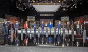 Foto de grup dels nou candidats a la presidència de la Generalitat moments abans de l'inici del debat electoral del 14-F a TV3 el 9 de febrer del 2021