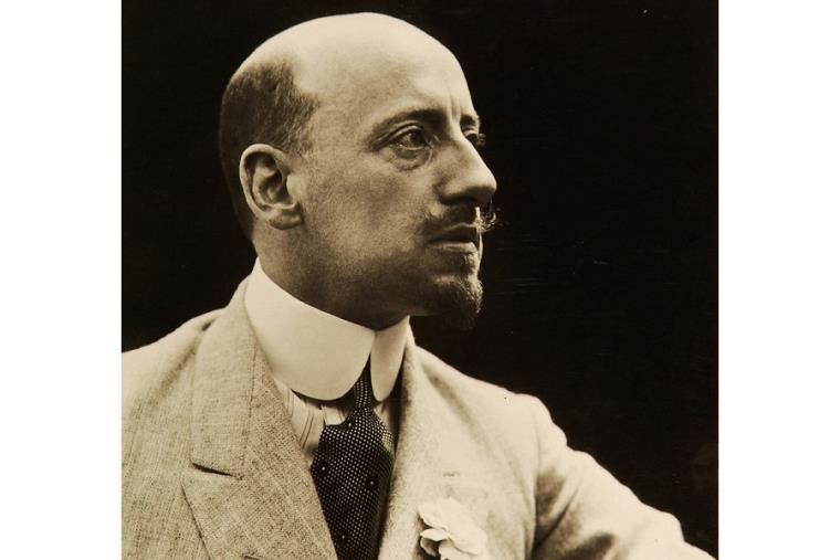 Gabriele D'Annunzio. Eix