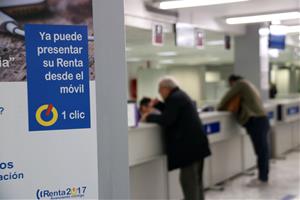 Hisenda ha tornat més de 1.233 milions d'euros a contribuents catalans, un 0,48% més que l'any passat. ACN