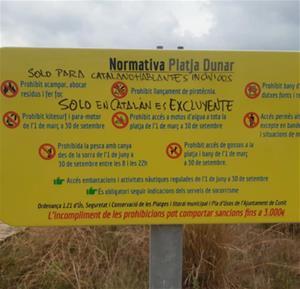 Identificat l’infractor dels cartells de la platja de Cunit. Ajuntament de Cunit