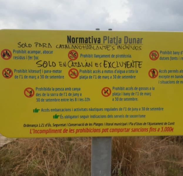 Identificat l’infractor dels cartells de la platja de Cunit. Ajuntament de Cunit