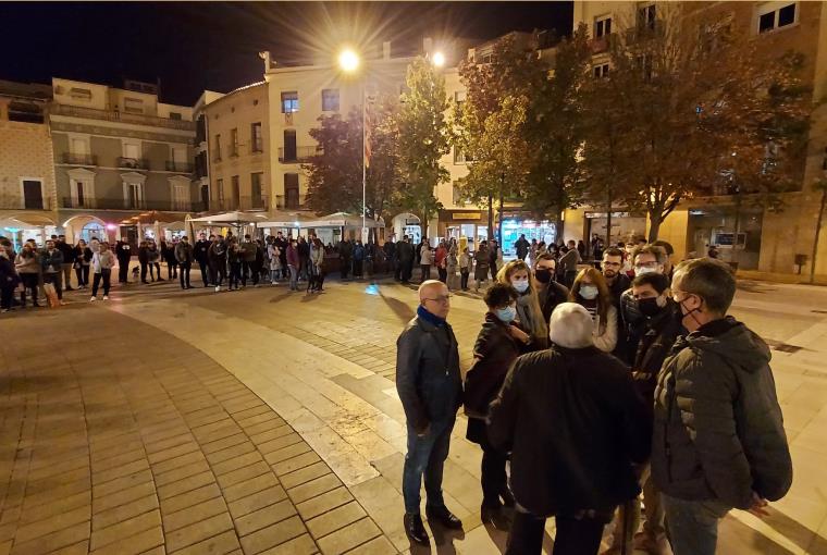 Igualada mostra el seu rebuig contra la violació d'una menor la nit de la Castanyada. Ajuntament d'Igualada