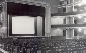 Imatge històrica del pati de butàques del Teatre Casal de Vilafranca. Teatre Casal