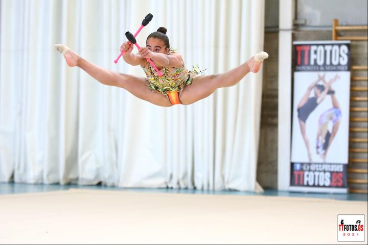 Júlia Arnan durant un moment de la seva actuació. Ttfotos.es