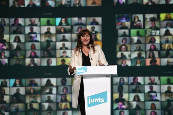 La candidata de JxCat, Laura Borràs, durant l'acte final de campanya el 12 de febrer de 2021. ACN