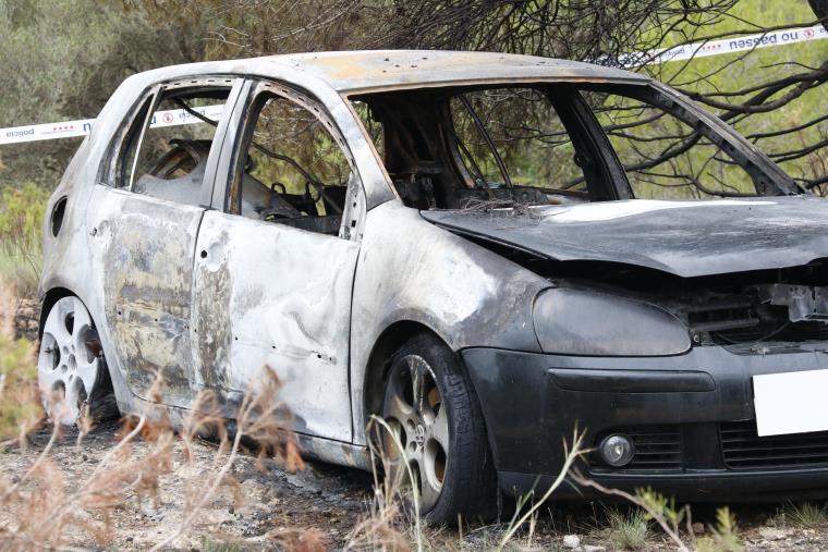 La investigació confirma que el cadàver calcinat en un cotxe al Vendrell és el titular del vehicle. ACN