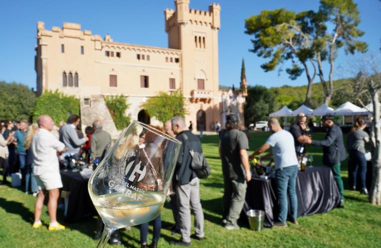 La Llotja festeja els vins del Massís del Garraf . Node Garraf