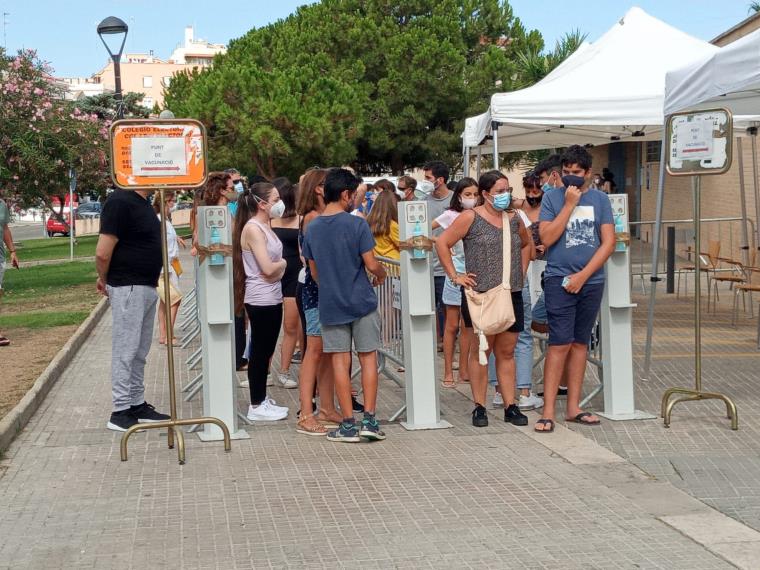 La marató de vacunació a Sitges tanca amb 309 vacunes administrades. Ajuntament de Sitges