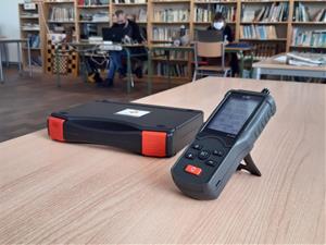 La regidoria de Salut Pública distribueix mesuradors de CO2 a les escoles de Sitges. Ajuntament de Sitges