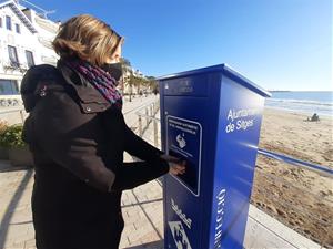 L’Ajuntament de Sitges instal·la 8 dispensadors de gel hidroalcohòlic al carrer