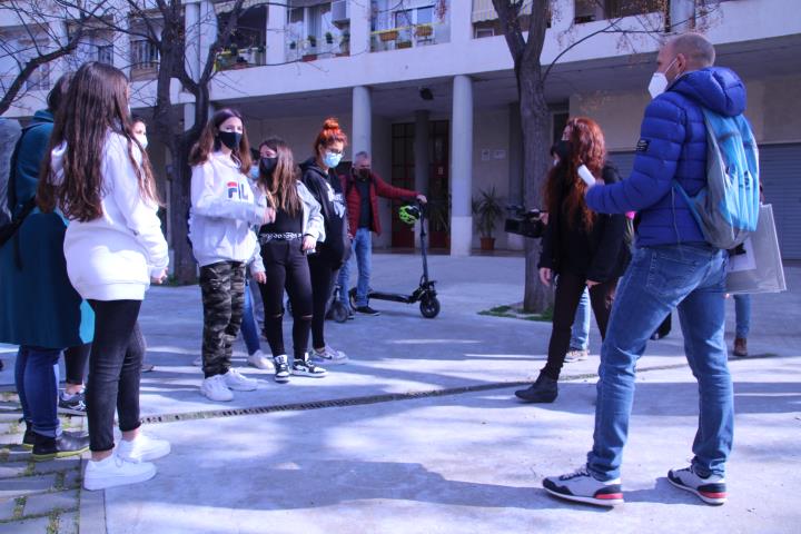 L’alumnat de l’Institut Baix-a-mar de Vilanova i la Geltrú se suma al projecte mediambiental “Aquí comença el mar”. Ajuntament de Vilanova