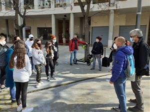 L’alumnat de l’Institut Baix-a-mar de Vilanova i la Geltrú se suma al projecte mediambiental “Aquí comença el mar”