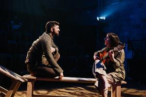 L'ànima de 'Canto jo i la muntanya balla' reviu a l'interior del Teatre Biblioteca de Catalunya