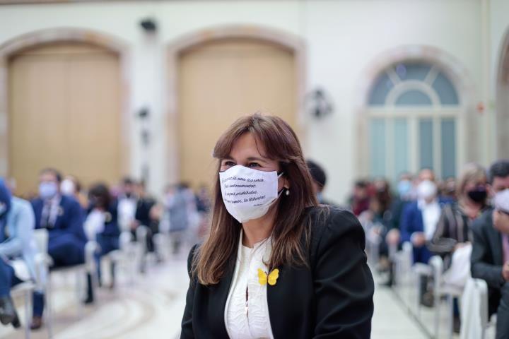 Laura Borràs és escollida presidenta del Parlament en segona votació amb els vots d'ERC i JxCat i l'abstenció de la CUP. ACN