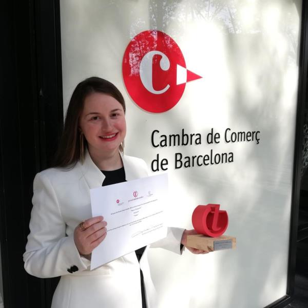 Laura Farré Rozada, reconeguda amb el Premi Talent Cambra 2021 en la categoria de Música i Composició. EIX