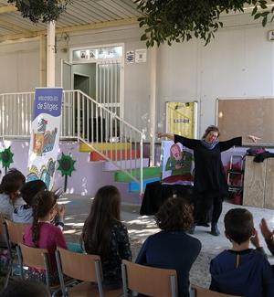 Les Biblioteques de Sitges acosten l’Hora del Conte a les escoles. Ajuntament de Sitges