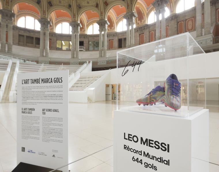 Les botes del rècord de gols de Leo Messi que es van subhastar el MNAC. ACN