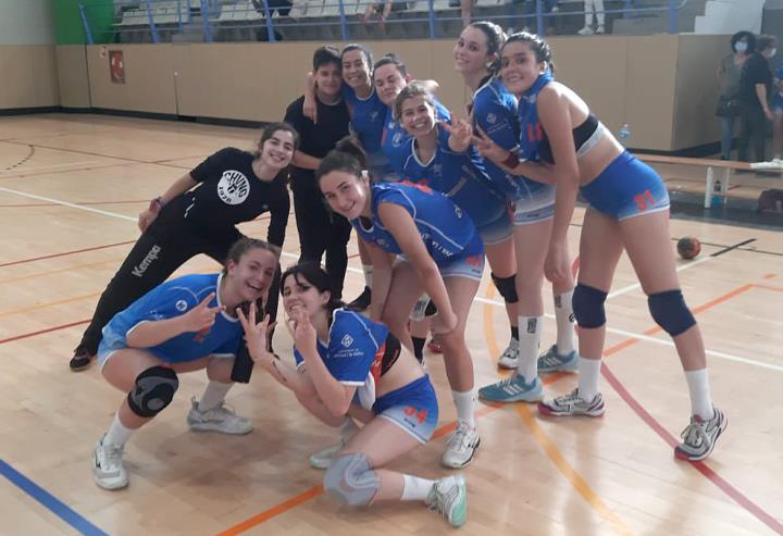 Les jugadores del sènior femení del CHVNG. Eix