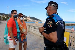 Les platges de Sitges tancades la nit de Sant Joan