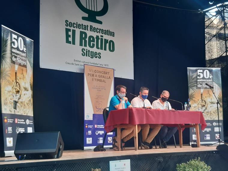 L’Escola de Grallers de Sitges omple la vila de gralles per celebrar el seu 50è aniversari. Ajuntament de Sitges