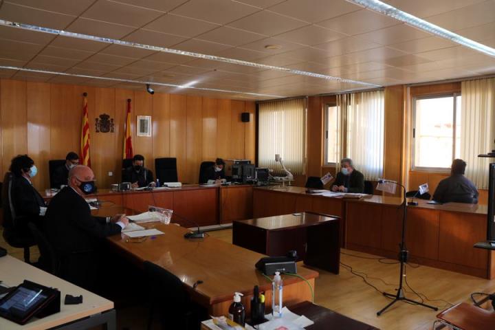 L'home acusat d'abusar sexualment d'una noia de 15 anys a Cunit nega els fets a l'Audiència de Tarragona. ACN