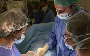 L’hospital de Vilafranca, primer comarcal en posar en implantar la pròtesi de penis amb cirurgia ambulatòria. CSAPG
