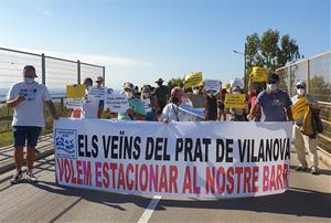 Manifestación de los vecinos del Prat de Vilanova. Eix