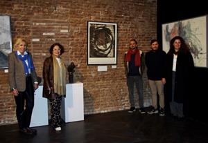 Marta Casas Cuixart guanya el Premi de pintura Sanvisens i Pablo Lara Dávila, el Premi d’escultura Pere Jou de Sitges. Ajuntament de Sitges