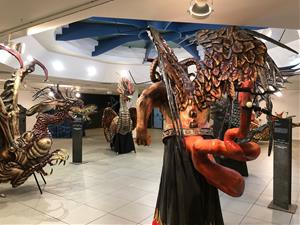 Mataró exposa 15 dracs de l’escultora vilafranquina Dolors Sans