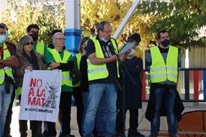 Més de 500 persones protesten contra la MAT Valmuel-Begues en una caminada a Sant Jaume dels Domenys