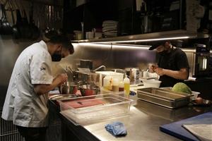 Oci nocturn i restauració, en peu de guerra contra les noves restriccions