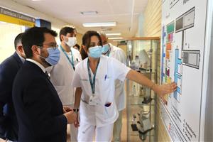 Pere Aragonès i Josep Maria Argimon visiten l'hospital comarcal de l'Alt Penedès per conéixer el full de ruta del Consorci