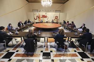 Pla general de la reunió extraordinària del Consell Executiu que ha de formalitzar el decret d'ajornament de les eleccions. Rubén Moreno / Govern