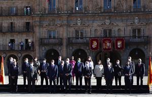 Pla general del rei Felip VI i del president del govern espanyol, Pedro Sánchez, amb els presidents autonòmics. ACN