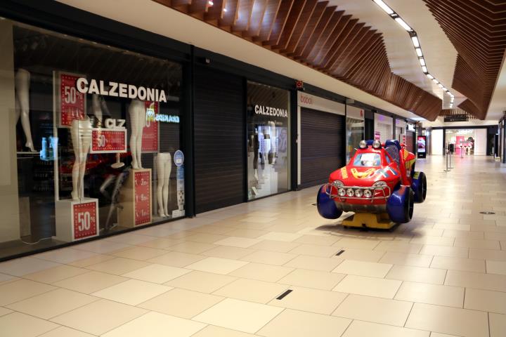 Pla general dels establiments tancats del centre comercial del Parc Central de Tarragona. ACN