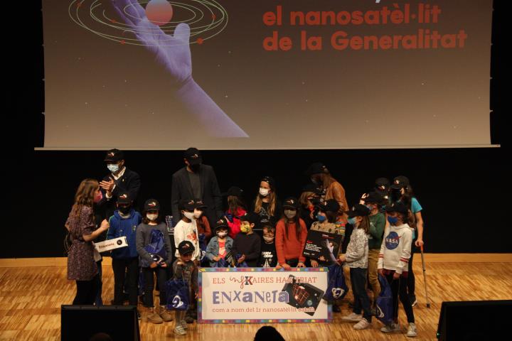 Pla general dels participants a la sel·lecció del nom del primer nanosatèl·lit de la Generalitat, el 10 de març de 2021. ACN