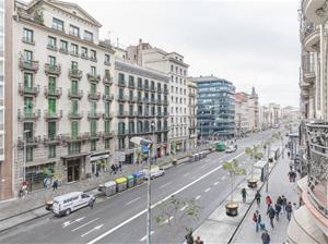 Projecció de com quedarà la Ronda de la Universitat després de les obres. Ajuntament de Barcelona