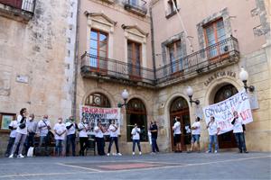 Protesta de la Policia Local del Vendrell davant l'ajuntament el 28 de maig del 2021