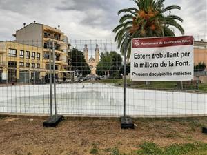 Reparen la popular font de la plaça Catalunya de Ribes. Ajt Sant Pere de Ribes