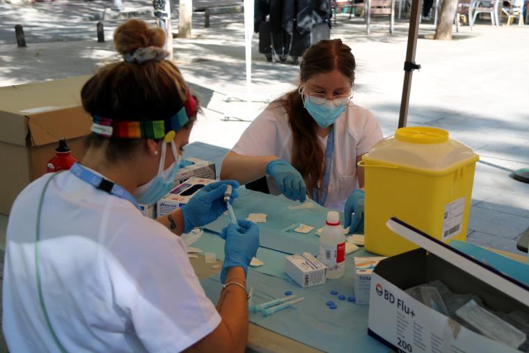 Salut estudiarà aplicar el passaport covid-19 després de la sentència del Suprem que l'avala a Galícia. ACN